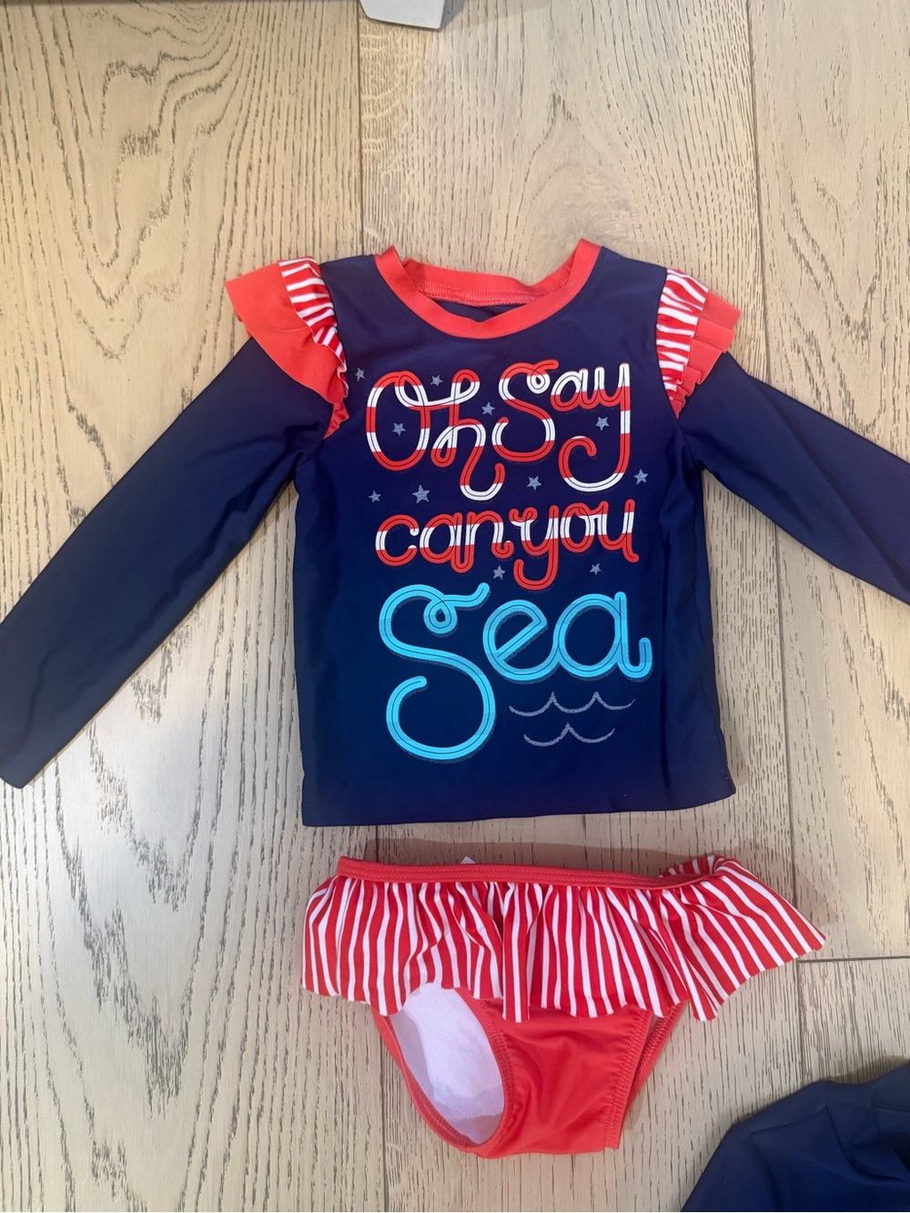 Bundle of 3T Kids Girl’s Navy and Red Long-Sleeve Rashguard Swim sets - Picture 4 of 9